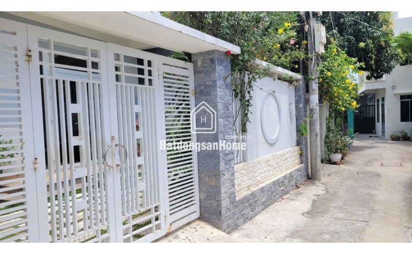 Nhà 1 trệt 1 lầu 1 tum – 5PN, hẻm 4m Phú Đức, Vĩnh Hòa – 9,5 tỷ